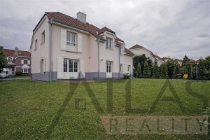 Exterior - Rent of 4 BD family house type "C" Prague 6 - Nebusice Mala Sarka 