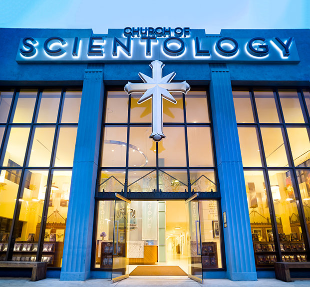 Scientologická církev Los Angeles vchod do budovy